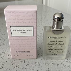 BNIB Adrienne Vittadini “Venezia” Eau de Parfum spray. 30ml